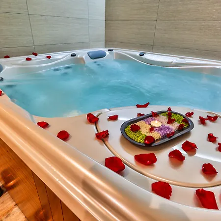 Zeta Hotel 4*